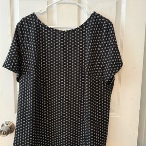 Ava & Viv Black and White Circle Pattern Blouse